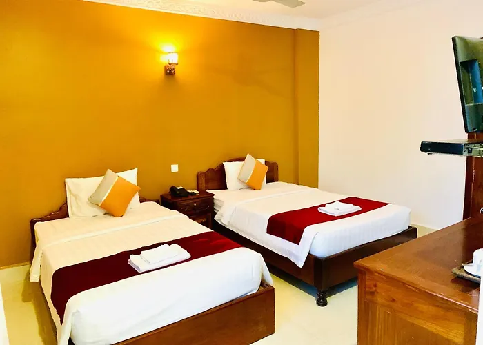 Hotel The One By Nika 3*